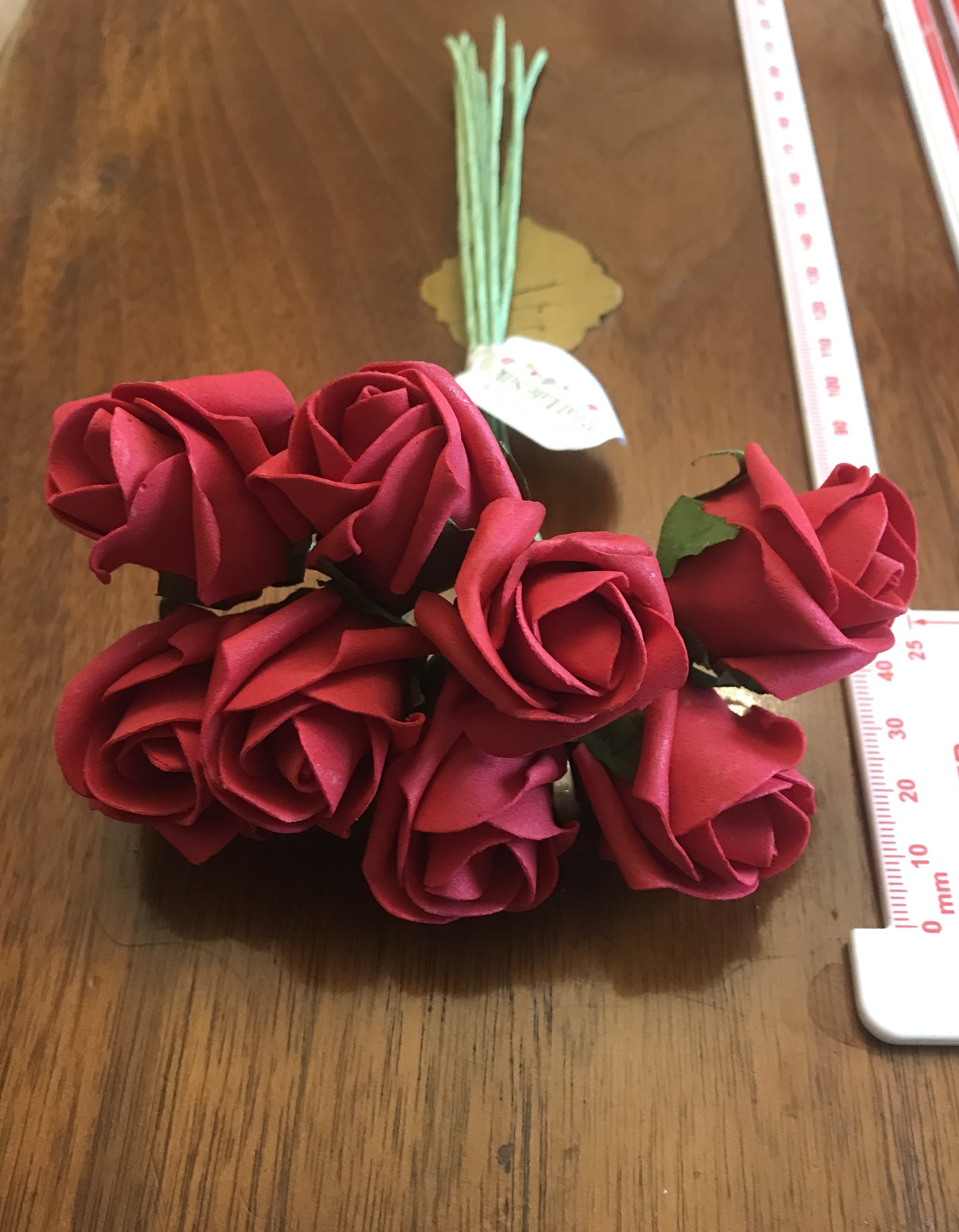 Bunch of 8 Silk Roses 3.5cms - Red - Click Image to Close